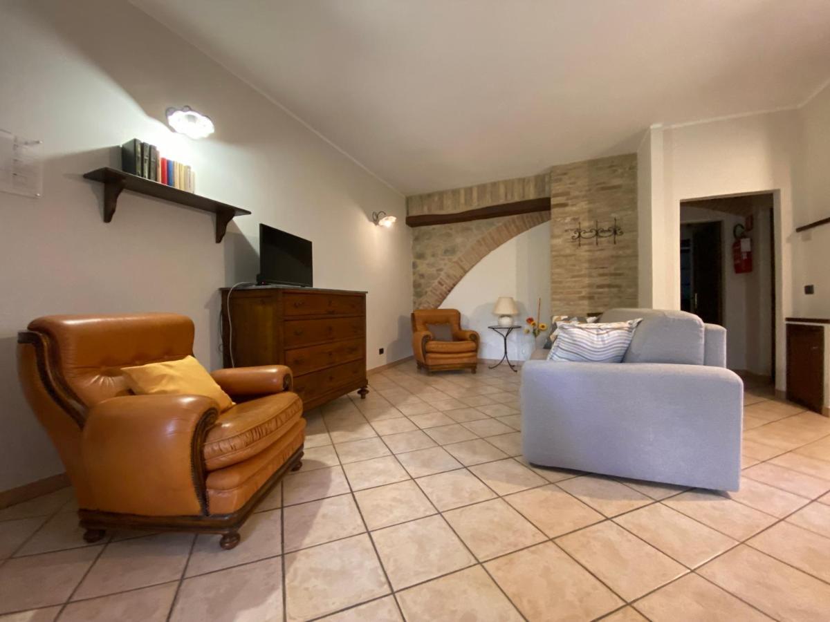 Agriturismo Il Pozzo Castiglione dʼOrcia المظهر الخارجي الصورة