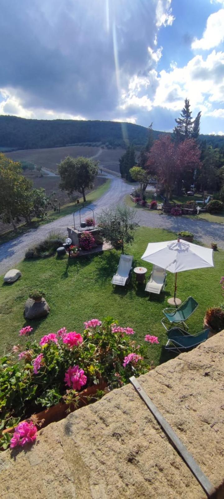 Agriturismo Il Pozzo Castiglione dʼOrcia المظهر الخارجي الصورة